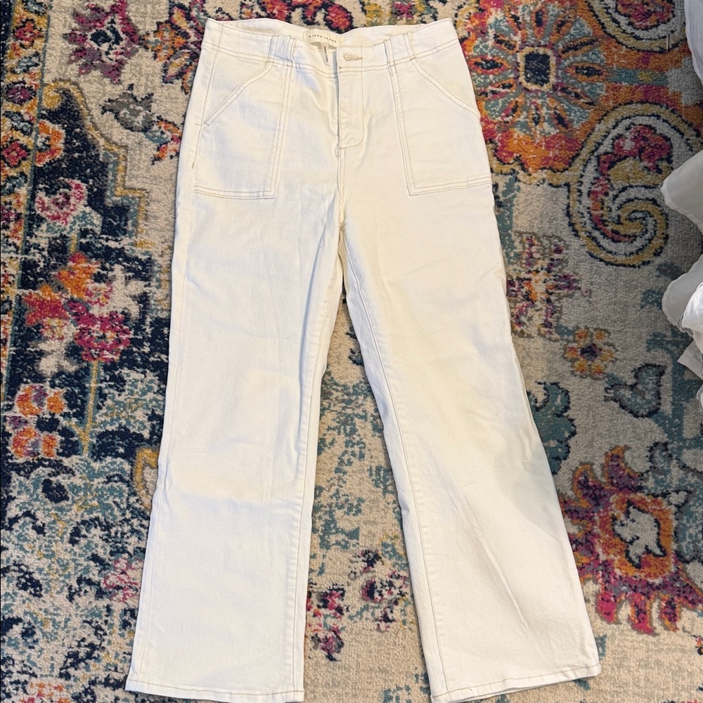 Elegant Cream Flare Jeans for Women